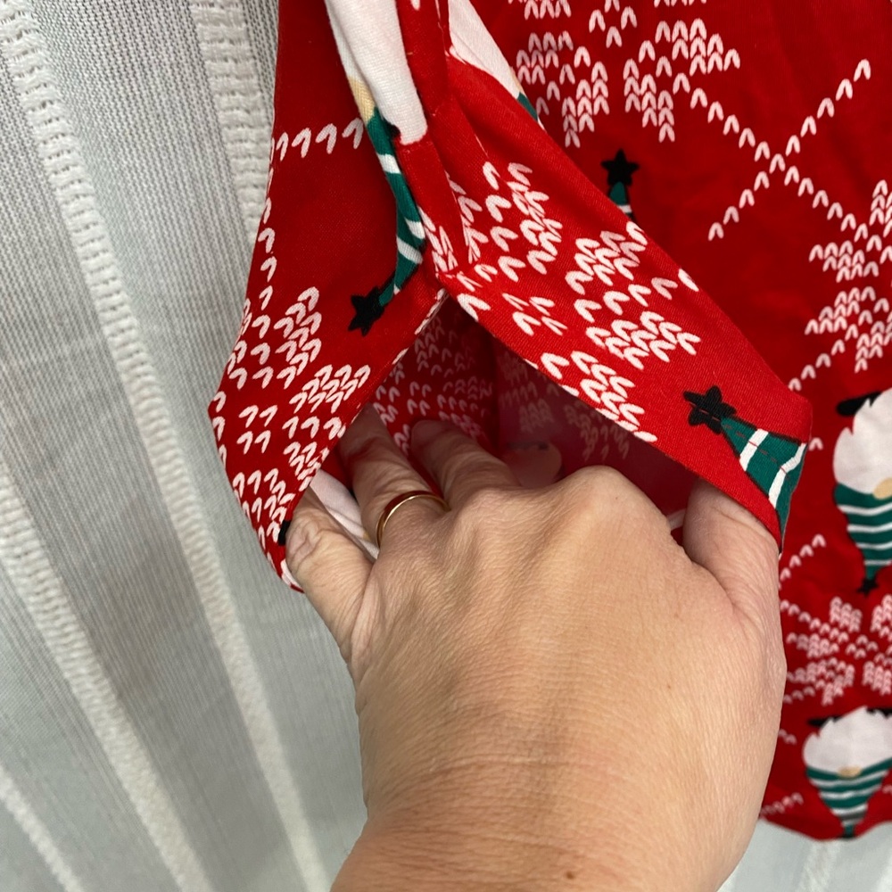 5 Pack Gnome Holiday Christmas Sleep Shirt Gown with pockets- Size 2X / 3X NWT - Picture 7 of 10